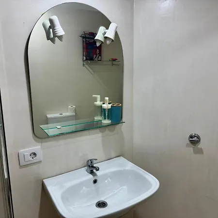 Sunny Poolside In Américas Appartamento *