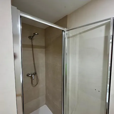 Apartment Sunny Poolside In Americas