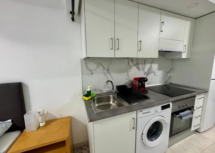 Sunny Poolside In Americas Διαμέρισμα