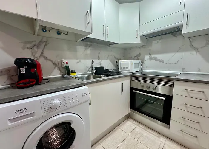 Lägenhet Sunny Poolside In Americas